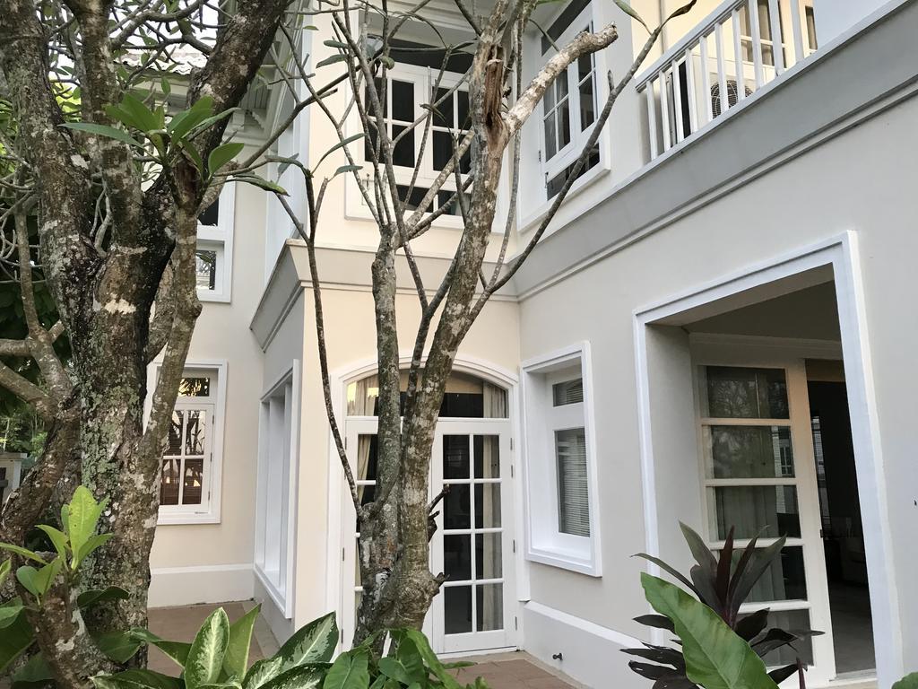 Baan Dhewaran Beachfront Villa На Джомтиен Екстериор снимка