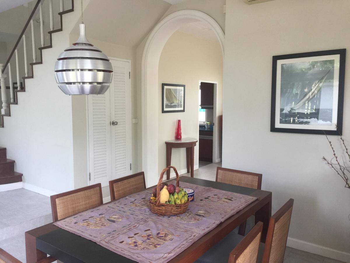 Baan Dhewaran Beachfront Villa На Джомтиен Екстериор снимка