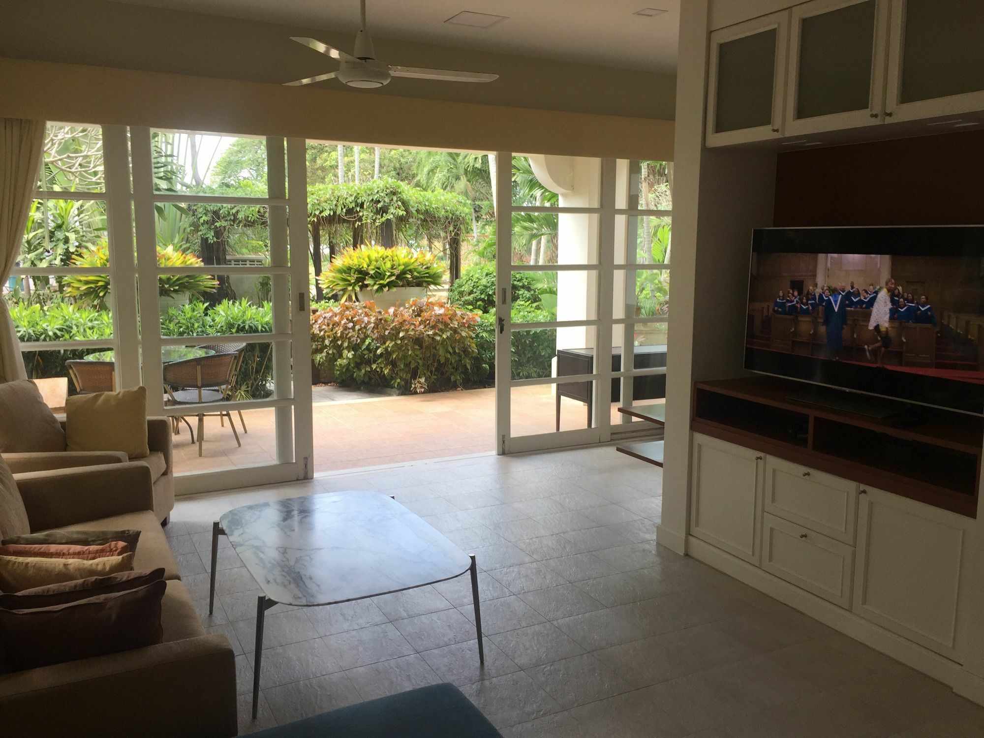 Baan Dhewaran Beachfront Villa На Джомтиен Екстериор снимка