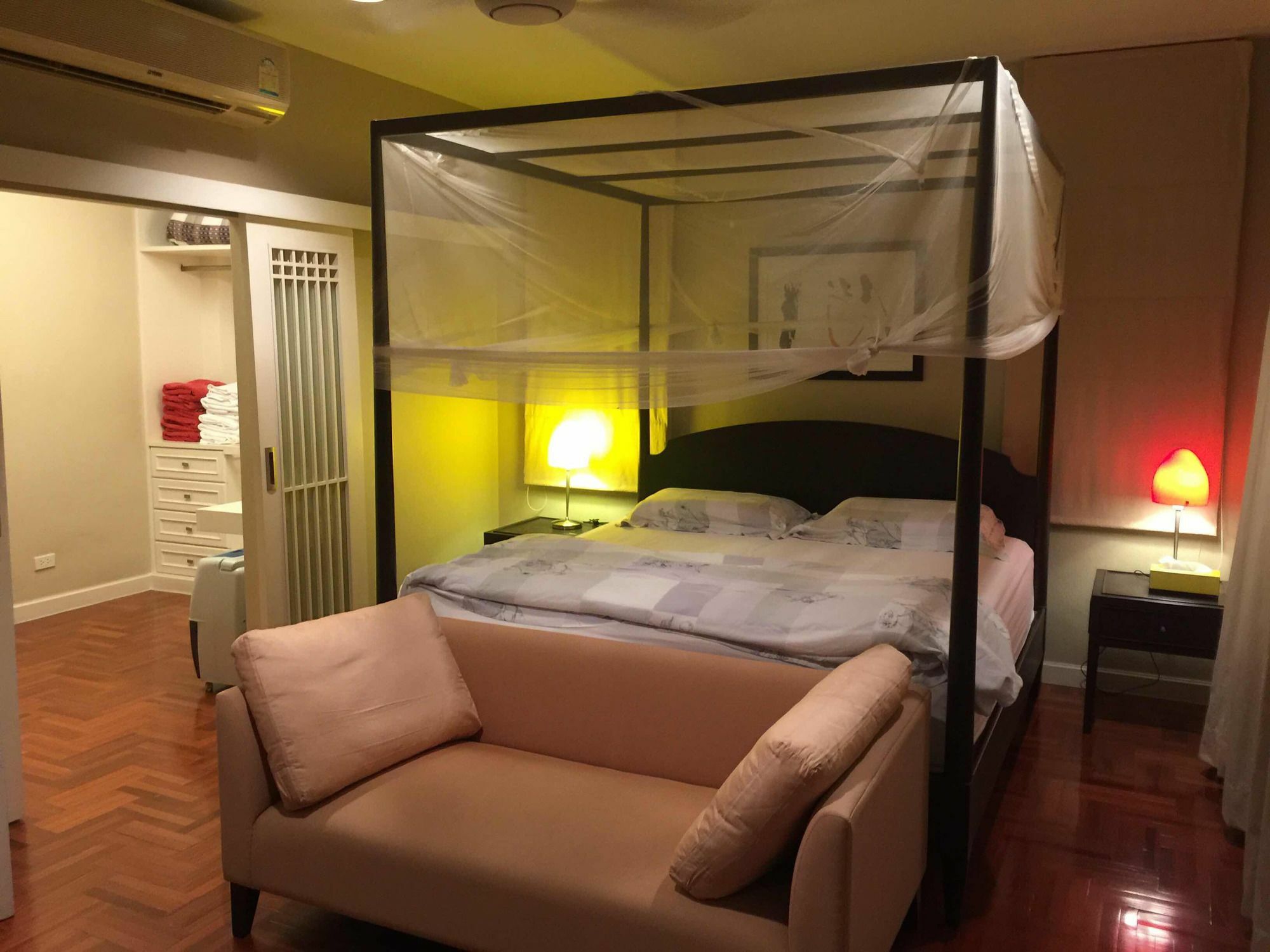 Baan Dhewaran Beachfront Villa На Джомтиен Екстериор снимка