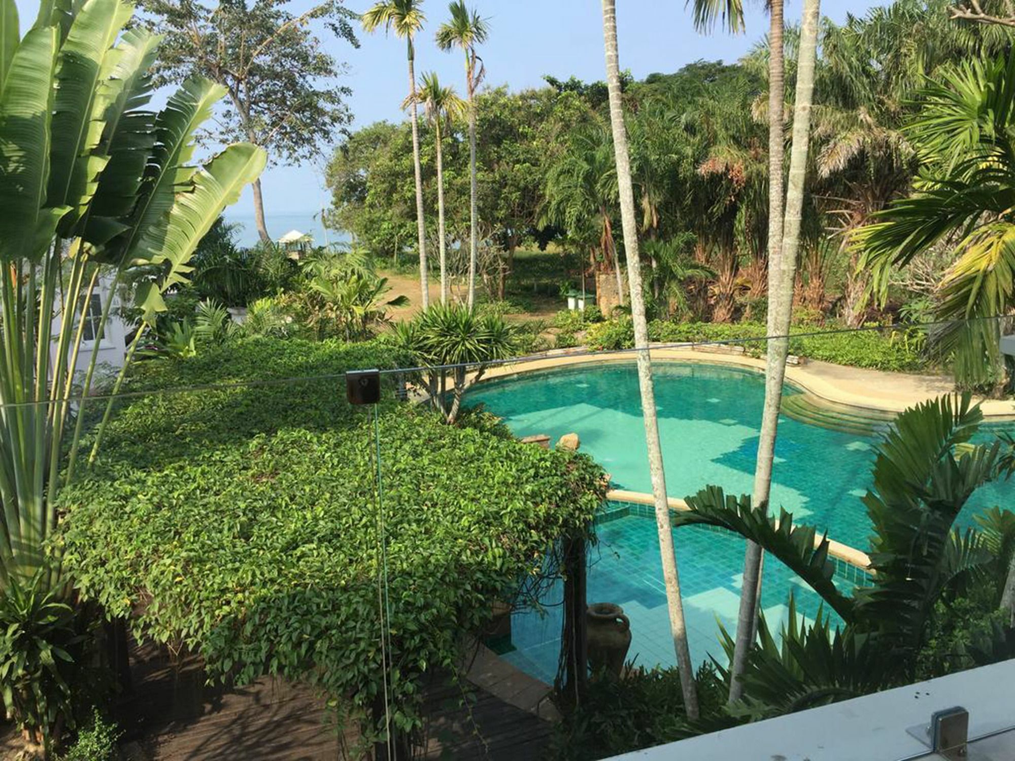 Baan Dhewaran Beachfront Villa На Джомтиен Екстериор снимка